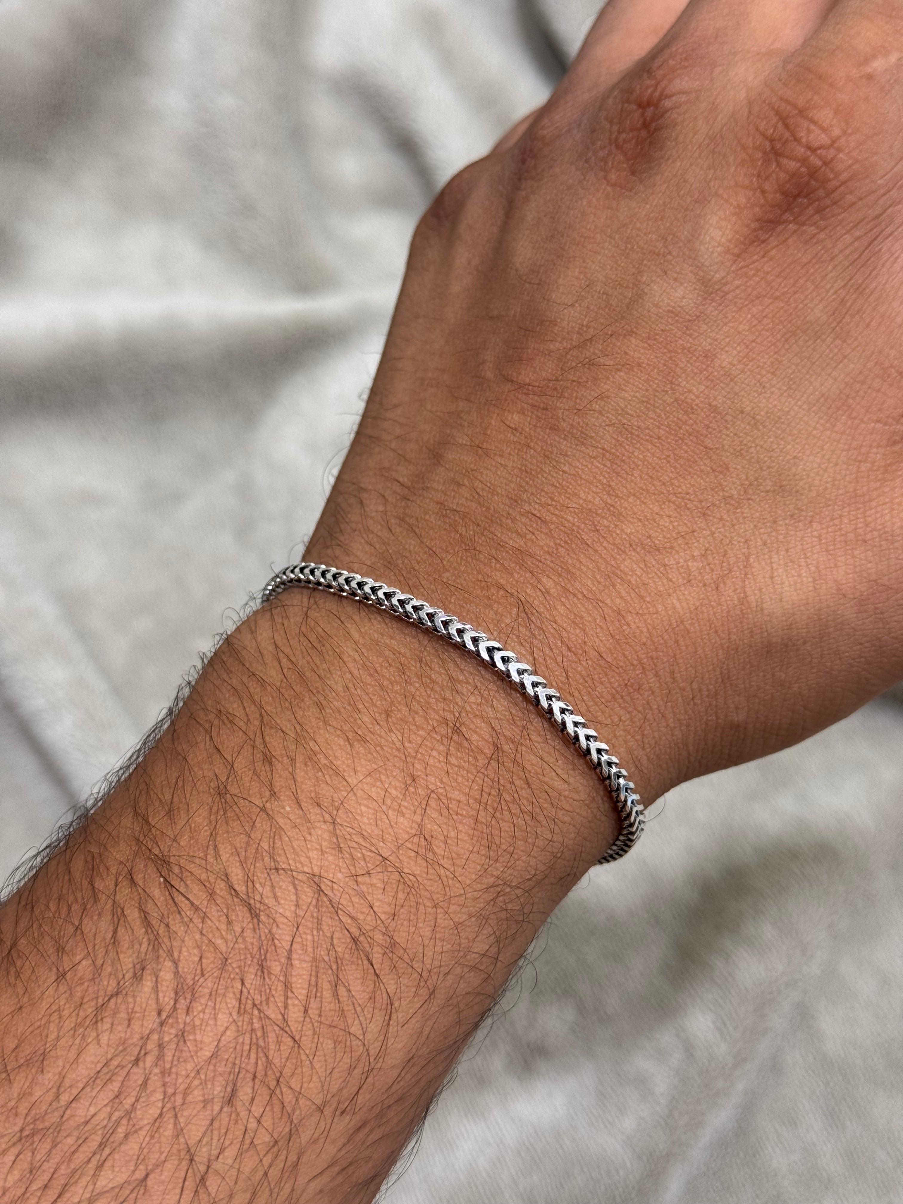 Arrows bracelet