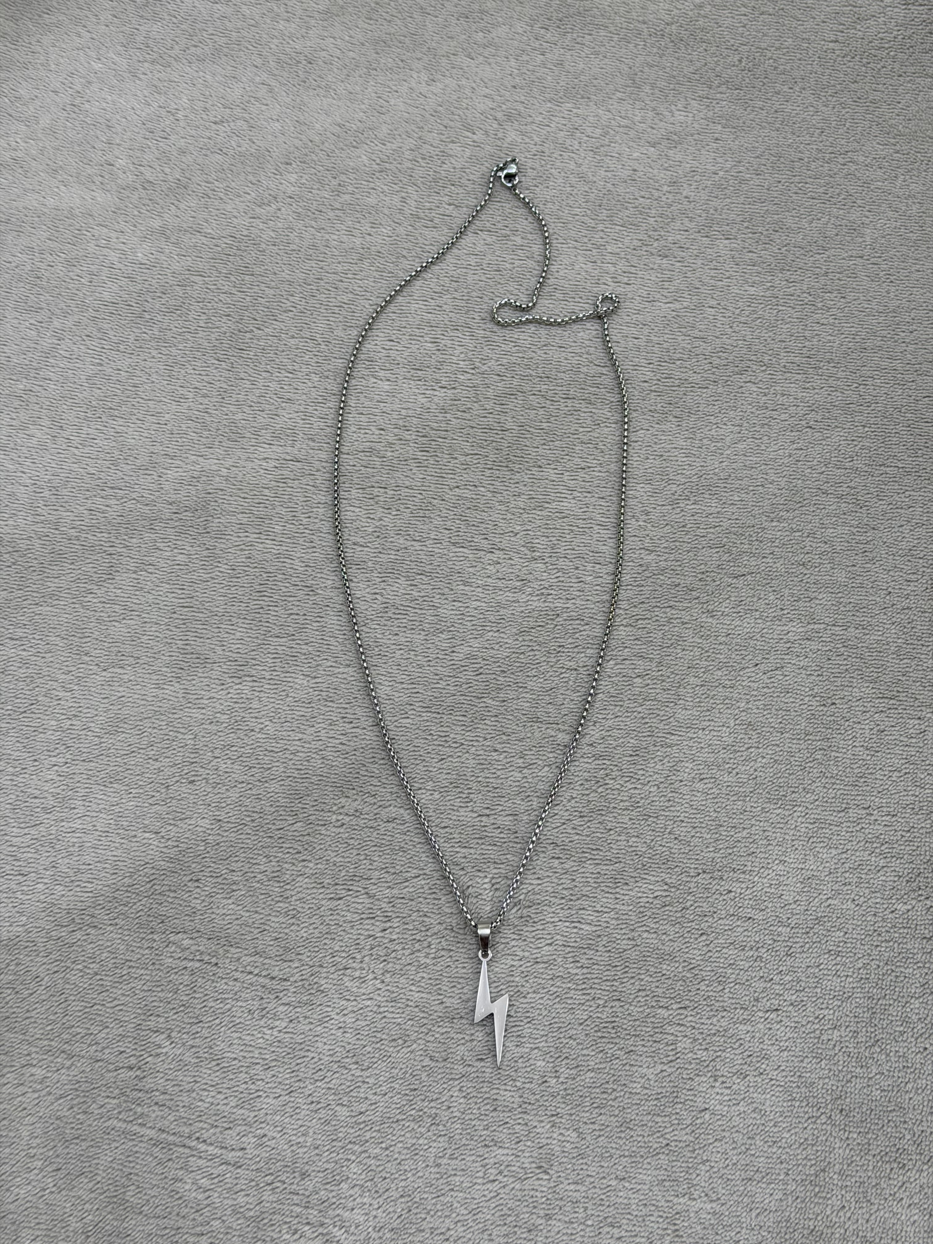 Silver electricity necklace
