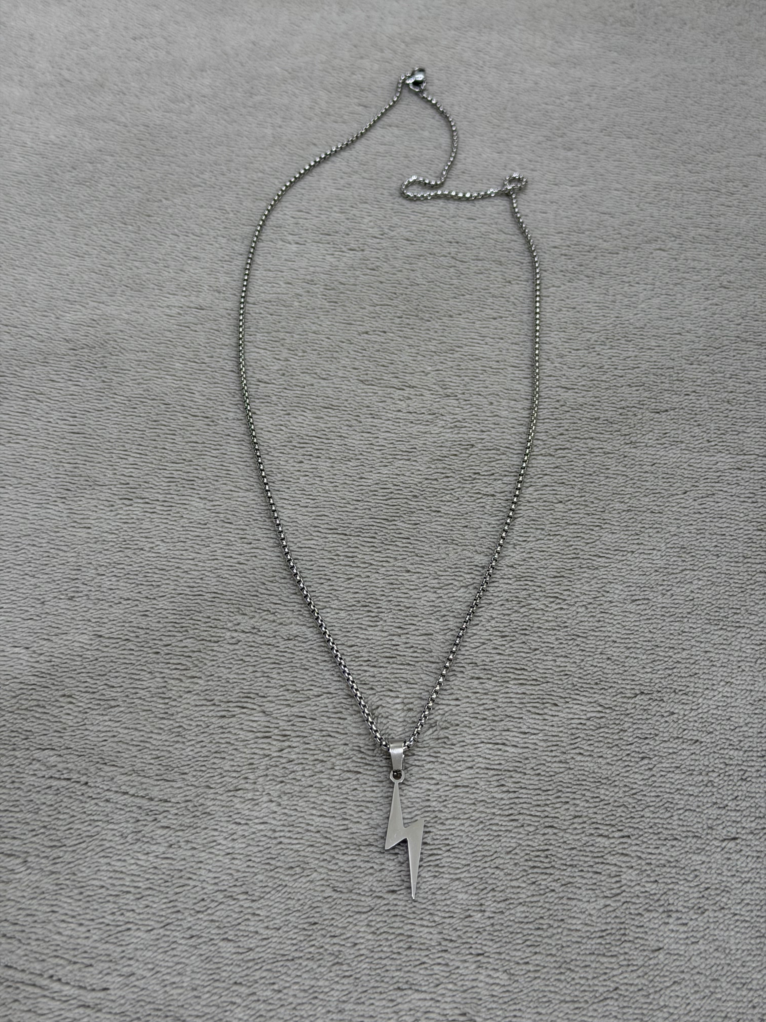 Silver electricity necklace
