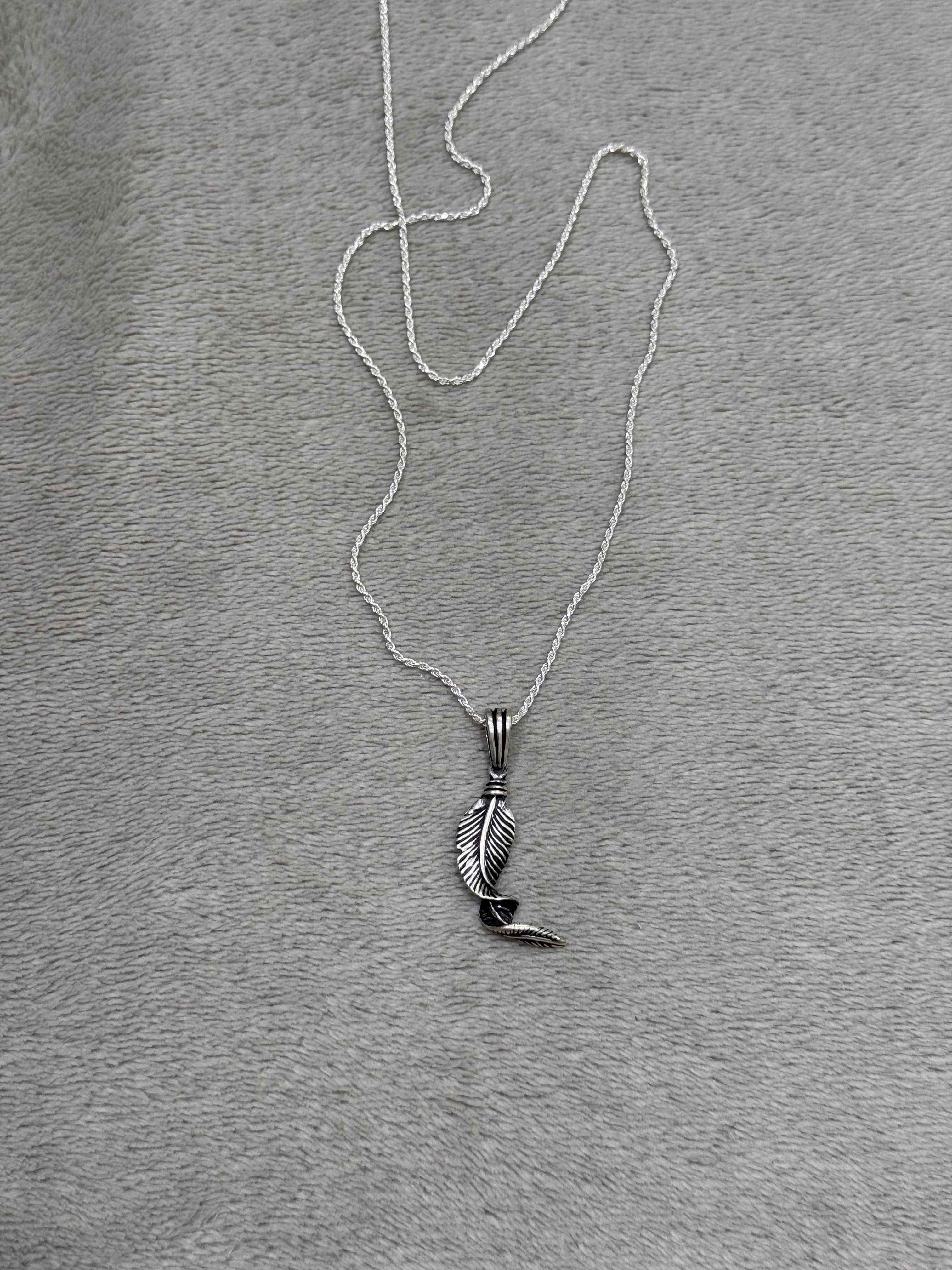 Tree leaf necklace
