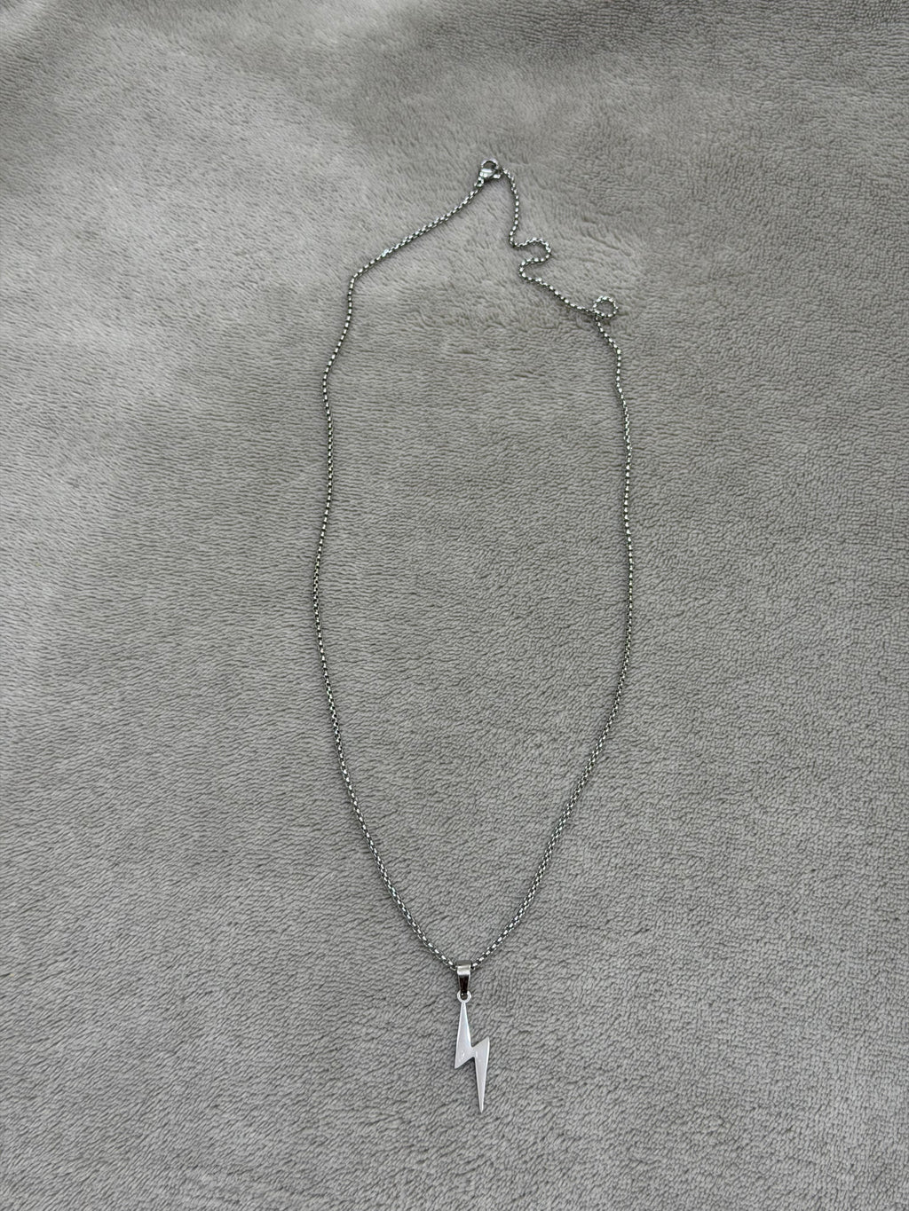 Silver electricity necklace