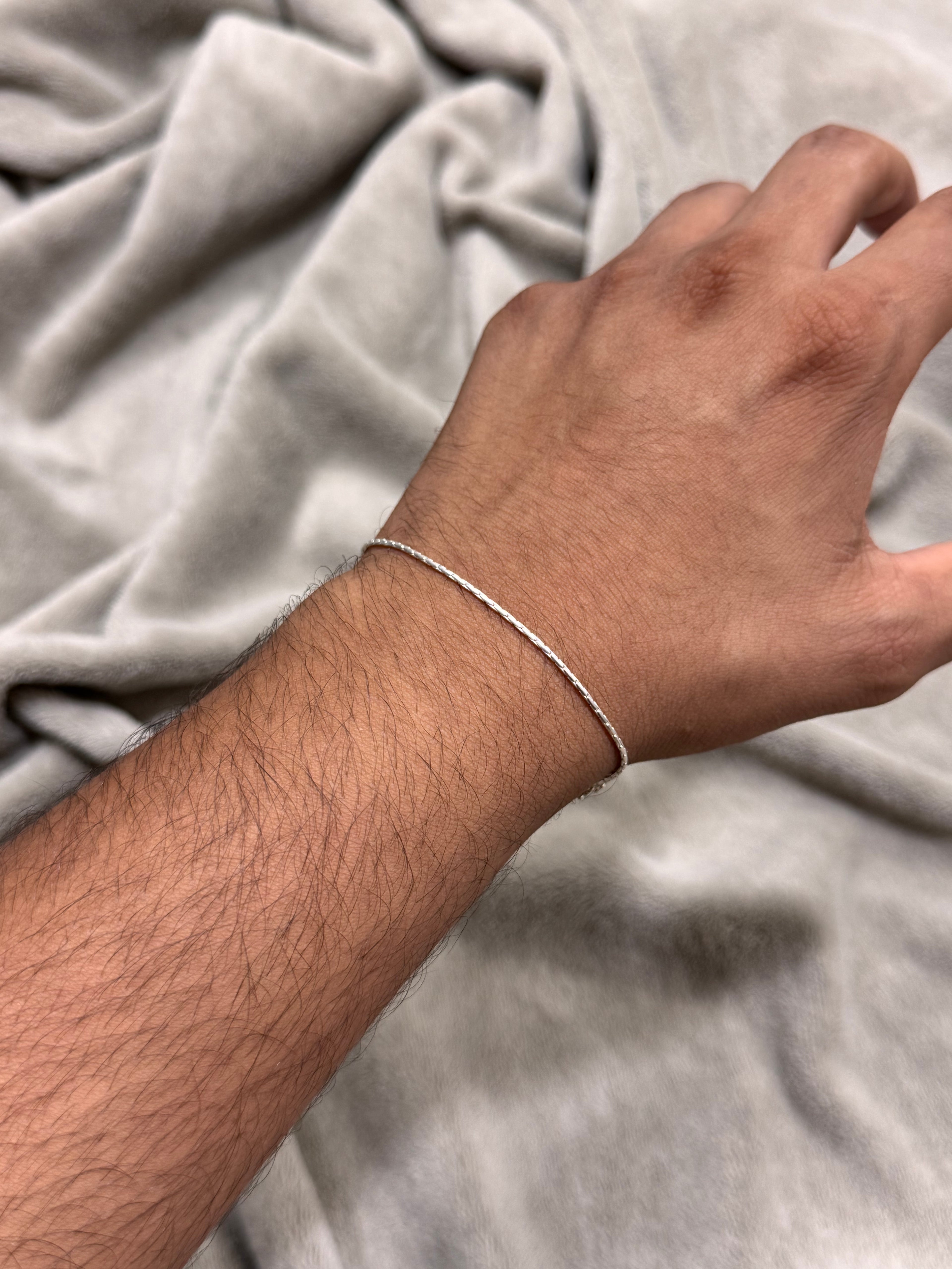 Narrow rings bracelet