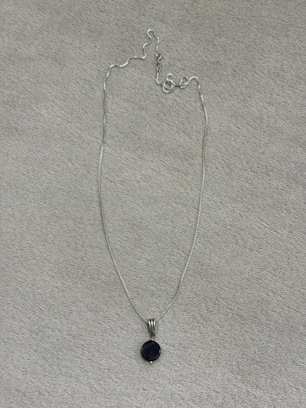 Original Italian boxes necklace with natural onyx stone