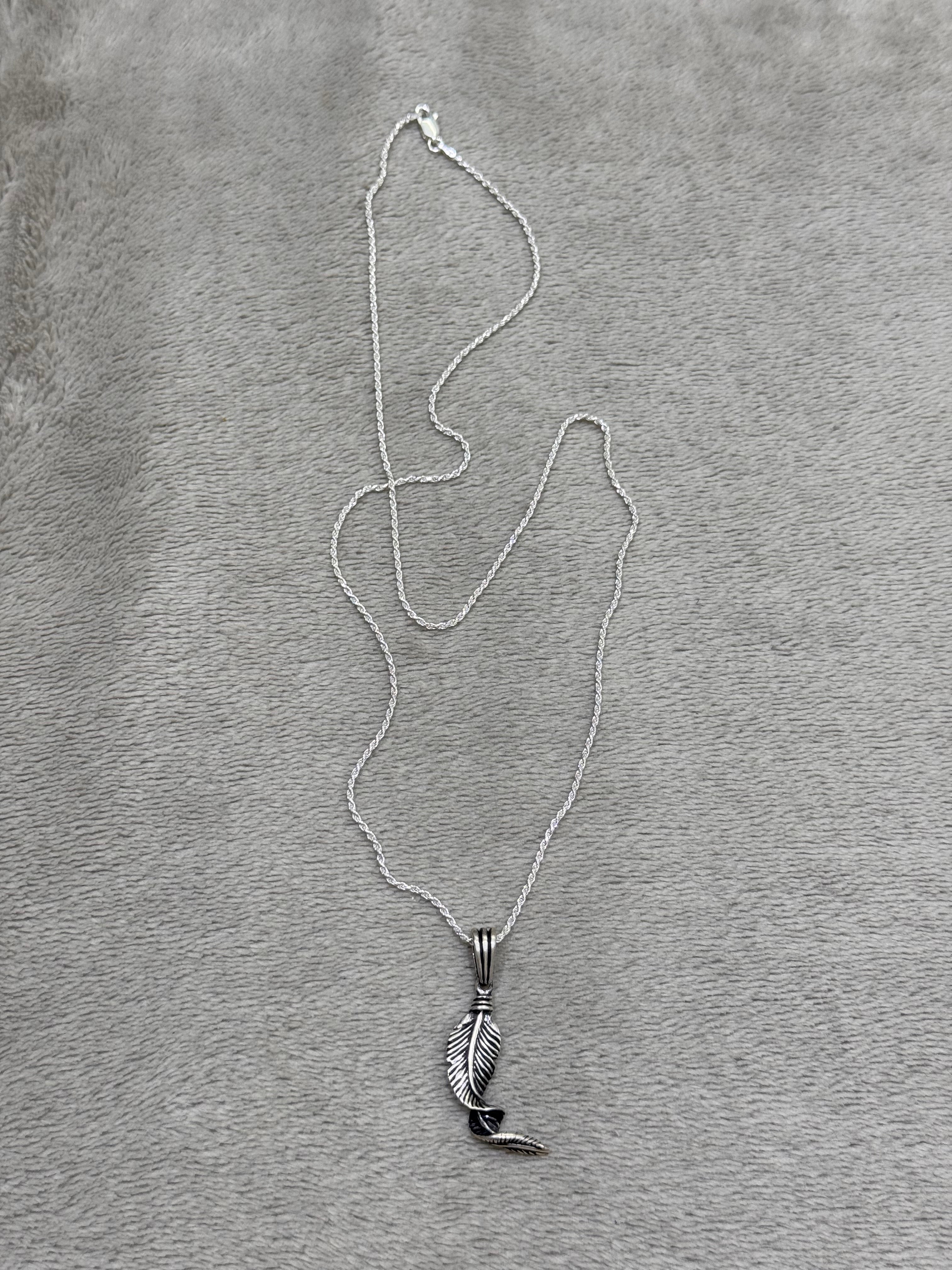Tree leaf necklace